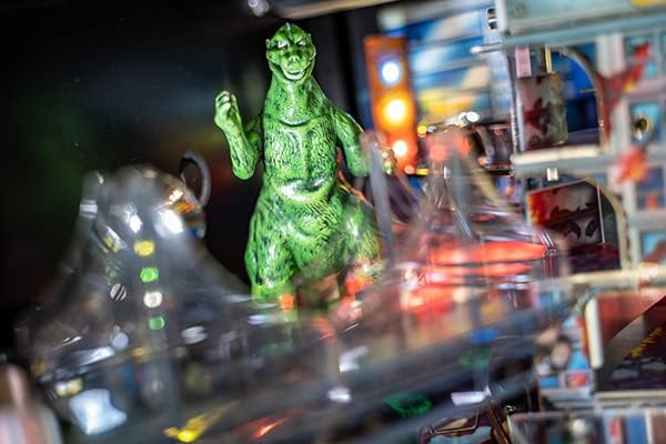 Stern Pinball Godzilla Arcade Pinball Machine with Insider Connected, Premium Edition