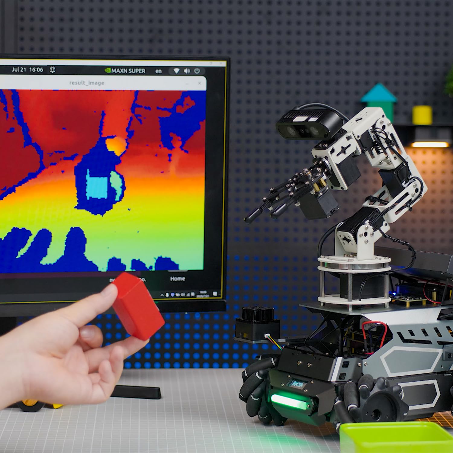Yahboom ROS2 Robot Kit with Jetson Orin Nano 8GB Super Large AI Model with 6DOF Robotic Arm, 7-inch HD Display,AI Voice Interaction Module Provides AI Vision App Control