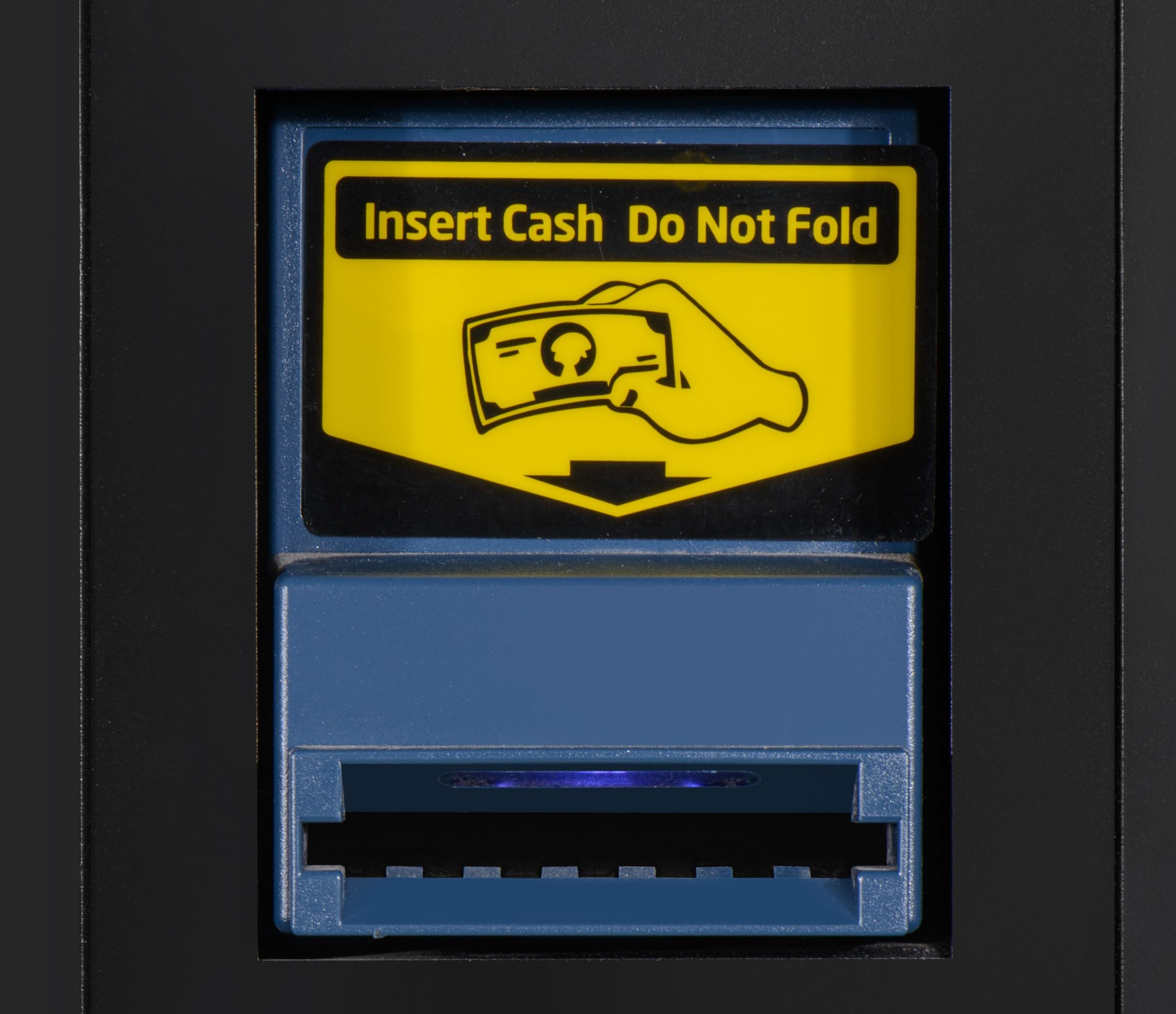 KoolMore Refrigerated Snack Vending Machine with 36 Slots Featuring a Credit Card Reader and Coin/Bill Acceptor in Black (KM-VMR-30-BCR)