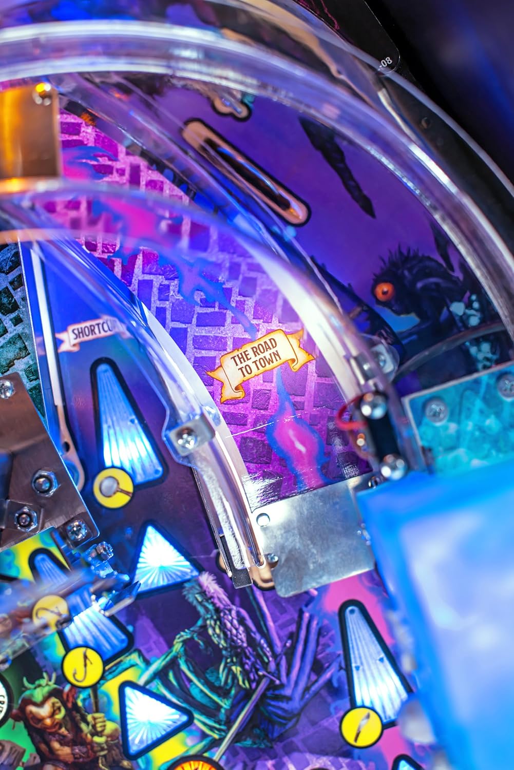 Stern Pinball Dungeons & Dragons with Insider Connected, Pro Edition Arcade Pinball Machine