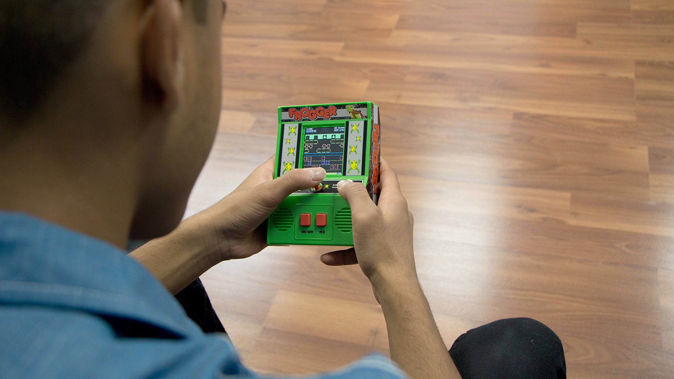 Basic Fun Arcade Classics - Frogger Retro Handheld Arcade Game