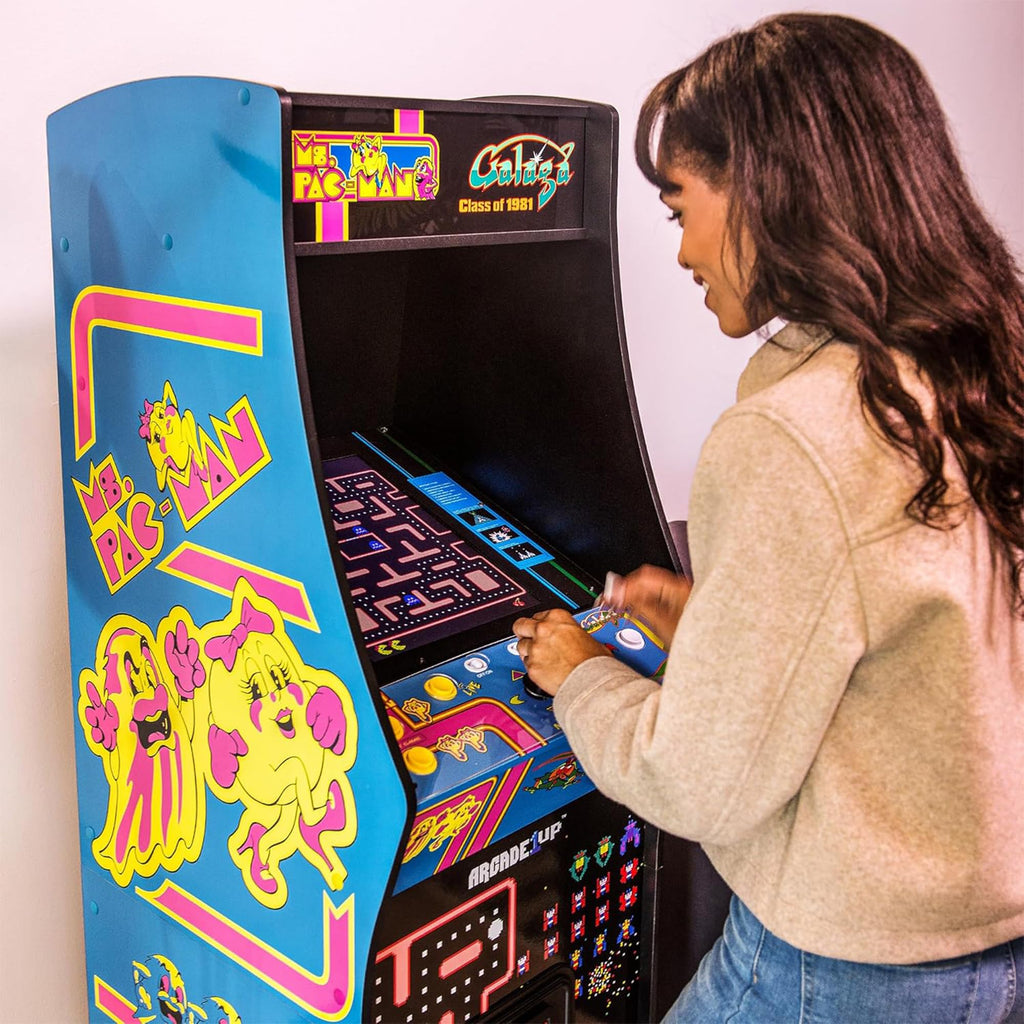 ARCADE1UP Golden Tee 3D Deluxe Arcade Machine, Built for Your Home, Over 5-Foot-Tall Cabinet with 8 Classic Games