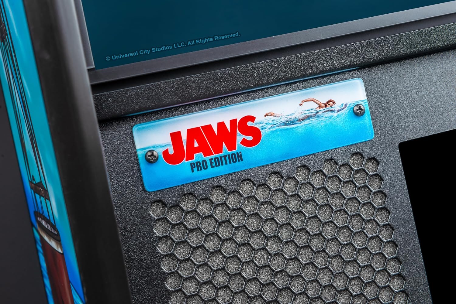 Stern Pinball Jaws with Insider Connected, Pro Edition Arcade Pinball Machine