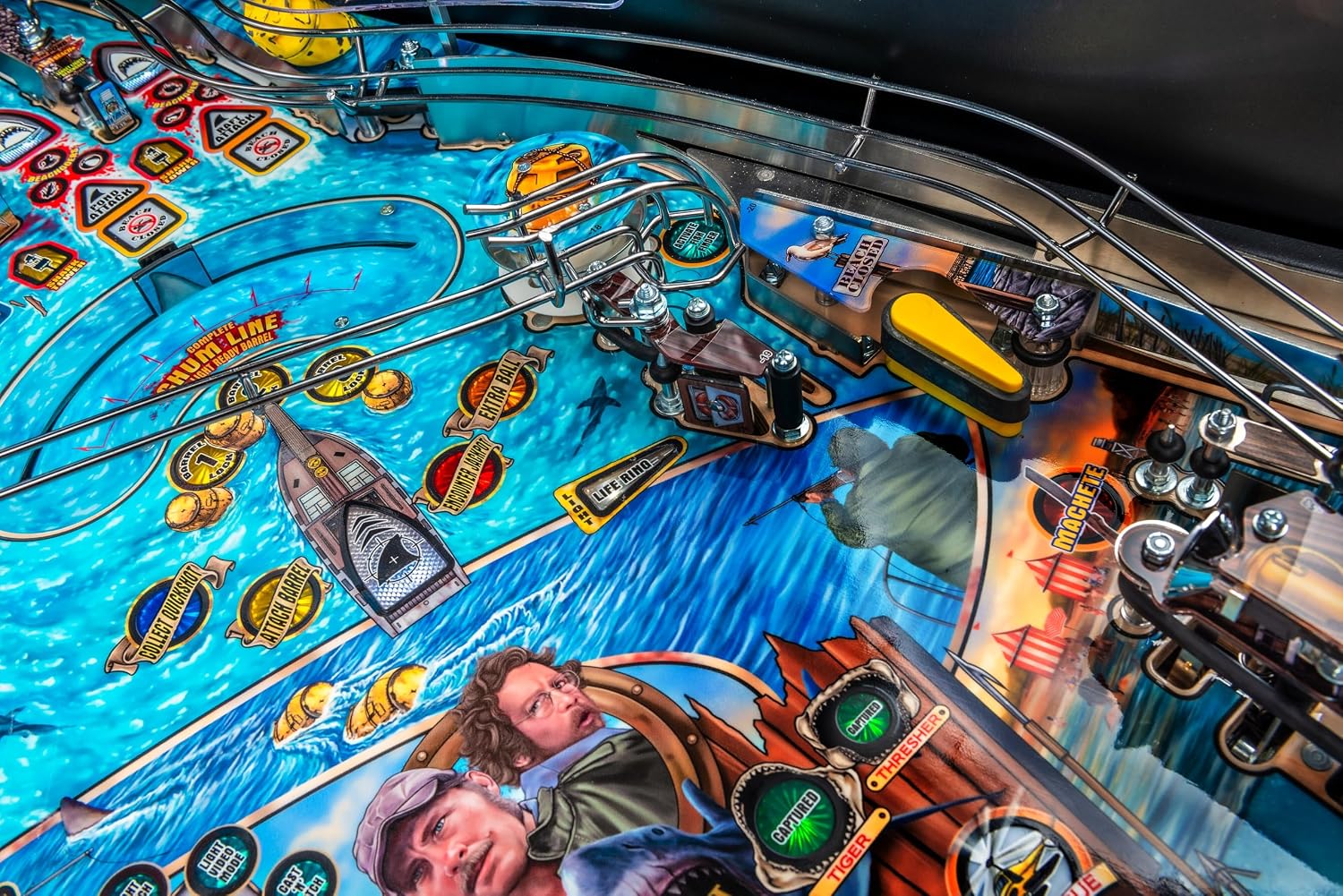 Stern Pinball Jaws with Insider Connected, Pro Edition Arcade Pinball Machine