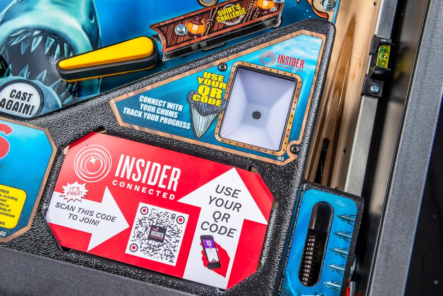Stern Pinball Jaws with Insider Connected, Pro Edition Arcade Pinball Machine